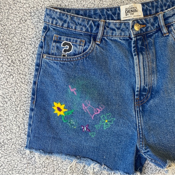 Zara TRF High Waisted Cut Off Shorts 8 Custom Graphic Floral IDK HMU Frayed Boho - Picture 6 of 10